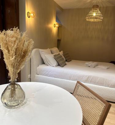 Charleville-Mezieres Apartamento | Suite Élan by CollectionAura - Hypercentre Charleville-Mézières