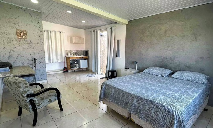 Sorocaba Apartamento | Suite 01 Sorocaba in Alto da Boa Vista with garage