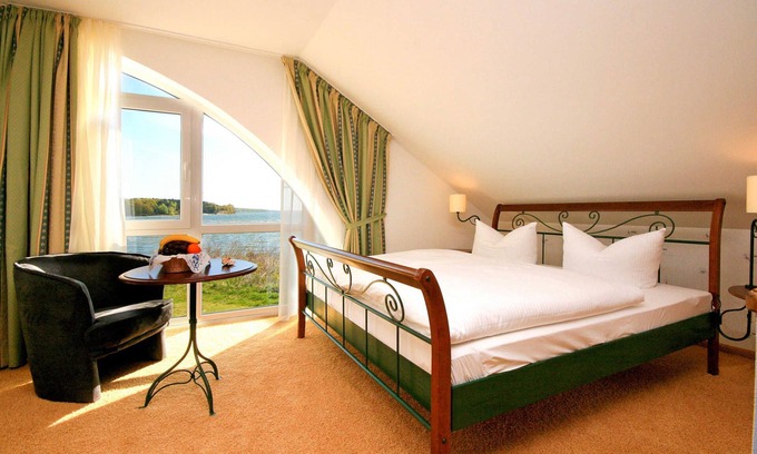 Putbus Apartamento | Suite 07 - DEB 014 hotel marítimo con gastronomía de aventura.