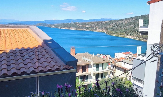 Amfilochia Apartamento | Suite 1 on the Hill – Partial Sea View