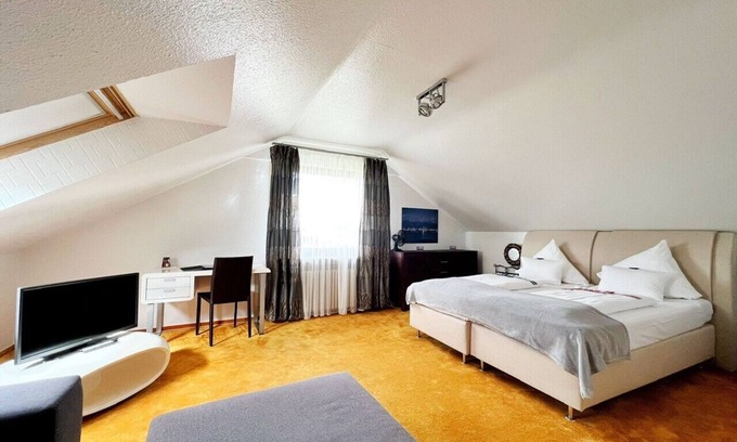 Ailingen Apartamento | Suite, 28 sqm with private bathroom, max. 2 persons