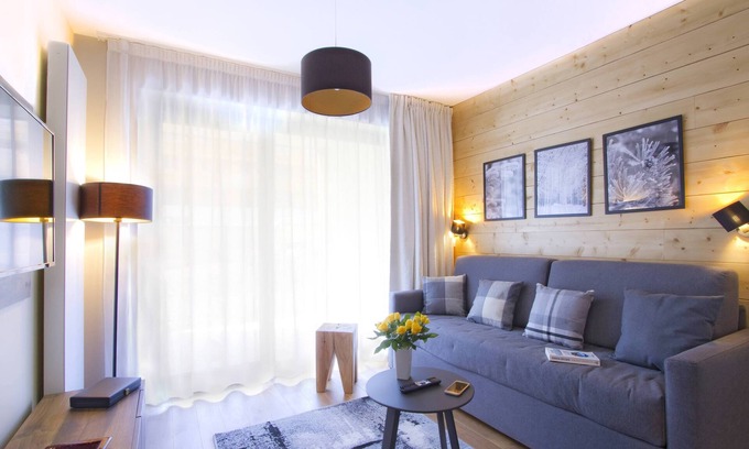 Eclose-Est Condominio | Suite av/ balcon au Alpe d'Huez | gym + piscines!
