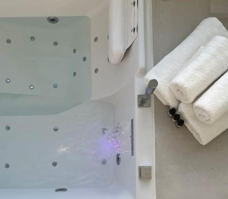 Bleuets - Bordieres - Pinsons Apartamento | Suite « BODY LOVE » - Jacuzzi privatif