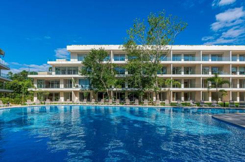 Playacar Apartamento | SUITE con Terraza Privada y Diseño Moderno