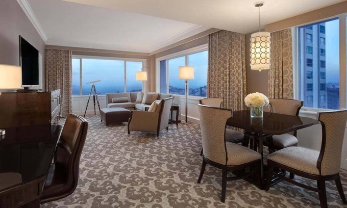 Nob Hill Casa | Suite + Connecting Room at a 5⭐️ Hotel