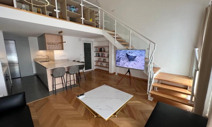 Saint-Denis Apartamento | SUITE DELUXE au carré cathédrale en HYPERCENTRE Saint Denis