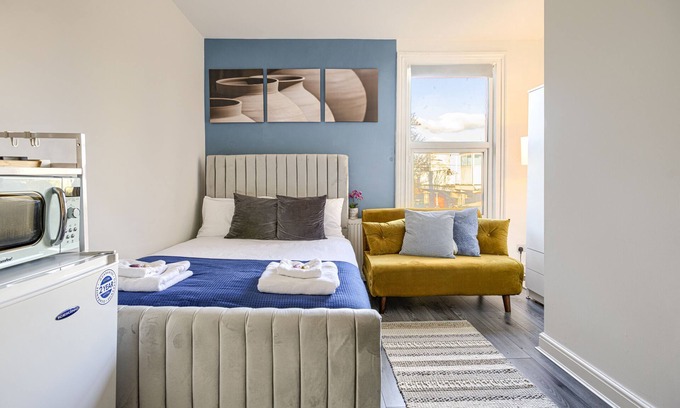 Hackney Central Apartamento | Suite-De Lujo-Baño en la habitacion-Vista al Jardín-8