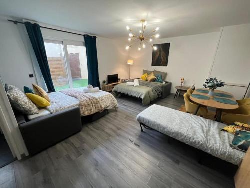 Bussy-Saint-Georges Apartamento | Suite Familiale - 15 min Disney