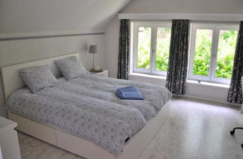 Wepion Casa | Suite familiale avec 2 Chambres dans une villa - quartier vert et boisé - 5 kms de Namur