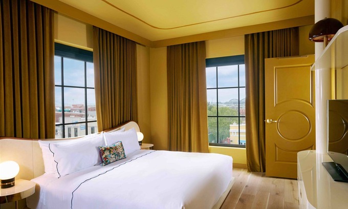 East Market District Casa | Suite Genevieve at Hotel Genevieve, Pet-friendly Accommodation