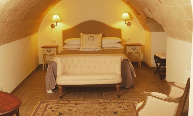Isola del Borgo Antico Cama Y Desayuno | Suite il ritrovo dei poeti