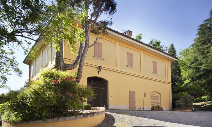 Crespellano Apartamento | Suite in villa histórica inmersa en el parque con una piscina en el Colli Bolognesi