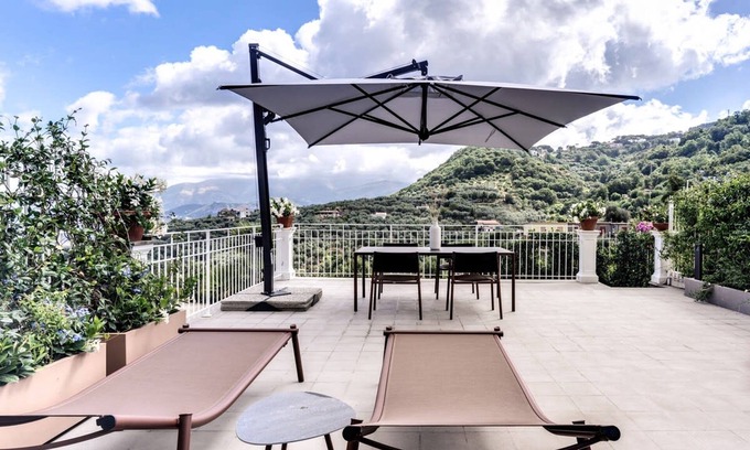 Sant'Agata sui Due Golfi Apartamento | Suite La Panoramica in Sant Agata sui Due Golfi