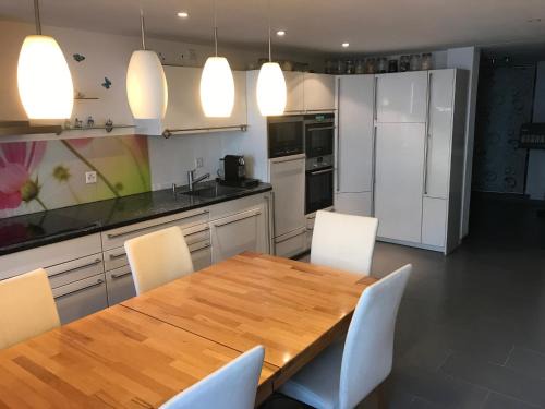 Schupfheim Apartamento | Suite mit schöne Küche in Zentral schüpfheim LU