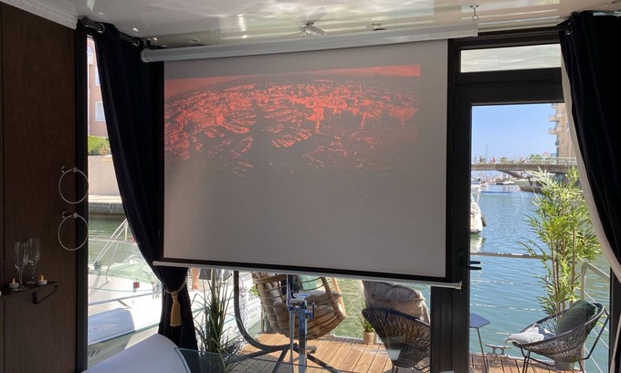 Frejus Plage Alquiler De Eote | Suite : Nid d'amour sur l'eau avec Balnéo transparente (Port Fréjus)