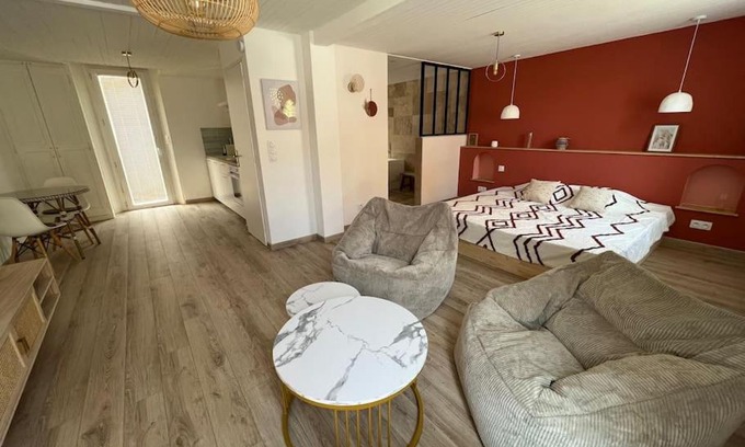 La Londe-les-Maures Apartamento | Suite romantique bohème chic avec bain à remous