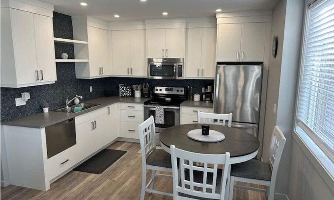 East Hill Apartamento | Suite spot on Heritage Lane