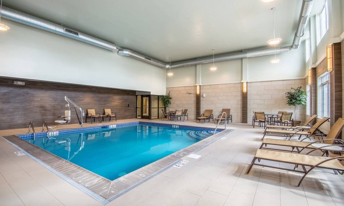 East Texas Condominio | Suite with Conference Space | Free Breakfast + 24-hour Business Center