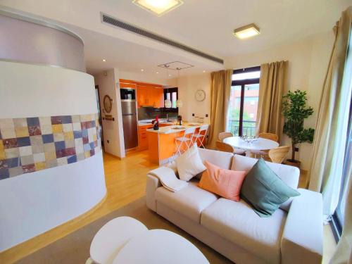 Lagunillas Apartamento | Suite85, Exclusiva Casa de Picasso con vistas a Gibralfaro
