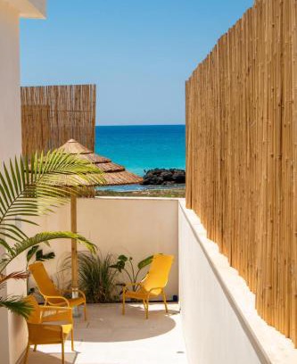 Marina di Pulsano Cama Y Desayuno | Suites Mediterranèè