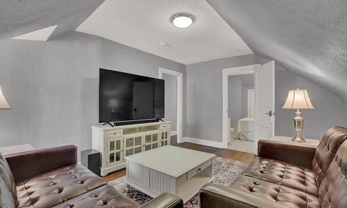 Harrisburg - Hershey Apartamento | Suites on Seneca - Gorgeous One Bedroom Apartment