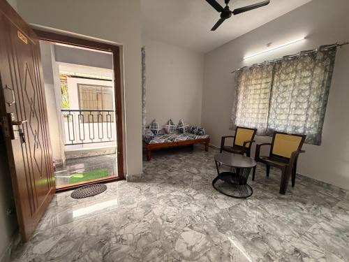 Adyar Apartamento | Sukruthi service apartment 1bhk