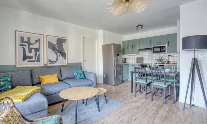 Le Bourget Apartamento | Sukuba : ParisNord, Villepinte, CDG, StadedeFR