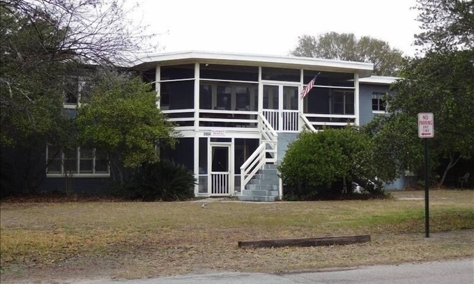 Sullivan's Island Casa | Sullivan's Island Beach Home
