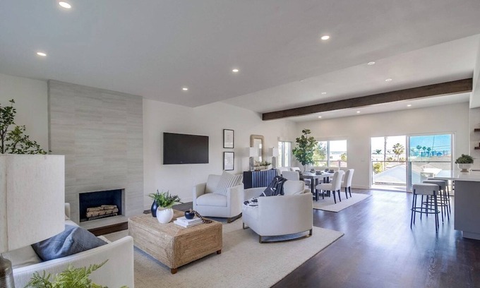 Loma Portal Casa | Summer at Luxe Divine Skyline Loma Retreat+pets!