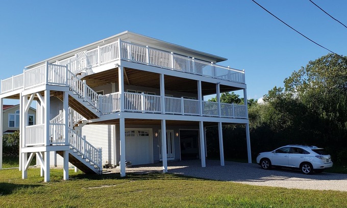 Eastward Look Casa | Summer Breeze II Ocean Views, walk to beach, spectacular decks, elevator.