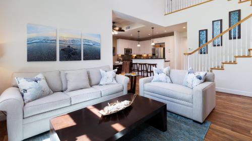 Kulalani Villa | SUMMER BREEZE Sunny 2BR Kulalani Home Next To Community Pool