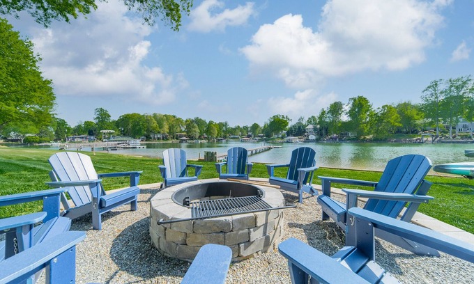 Westport Casa | Summer Cove by SoCharm | Luxury Lakeside Living