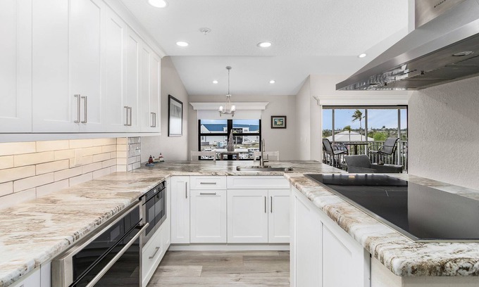 Bokeelia Condominio | Summer Discounts! Gorgeous Four Winds Condo!