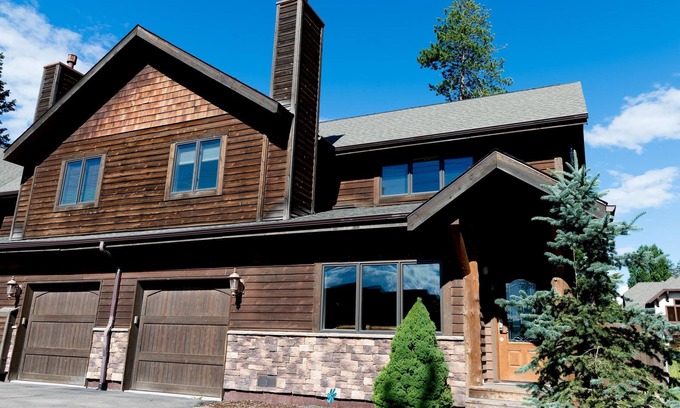 Whitefish Casa | Summer Escape o Winter Wonderland. Jacuzzi privado, a 1,6 km del centro de Whitefish