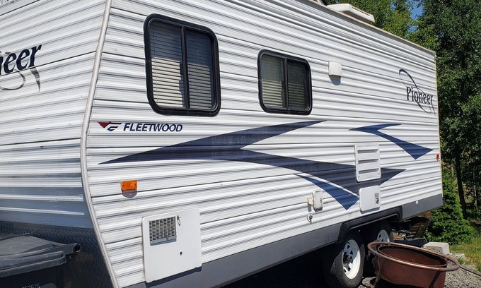 Marylhurst Casa | Summer Fun Camper with hot tub