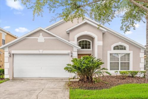 Kissimmee Casa | Summer Getaway - 5-Bedroom Home with Private Pool!