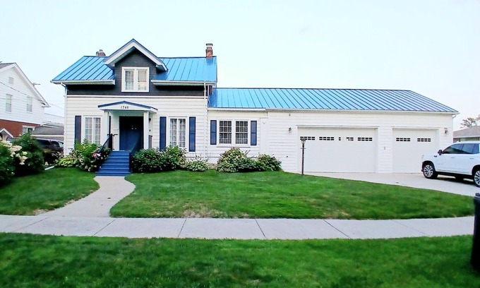Algonac Casa | Summer Haven waterfront retreat, Algonac, MI.