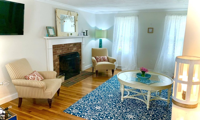 Harwich Casa | Summer home in Harwich: 3 bedrooms, 2 baths and a 20x20 deck to enjoy!