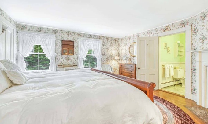 Northeast Harbor Casa | Summer House on Shore Road!