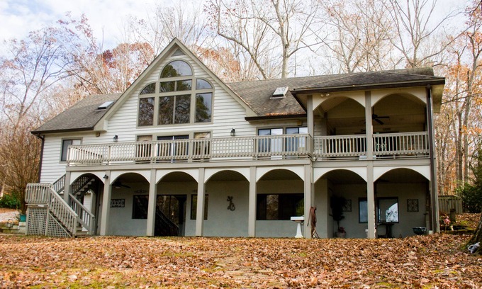 Wise Casa | Verano en el lago en el hermoso lago Gaston
