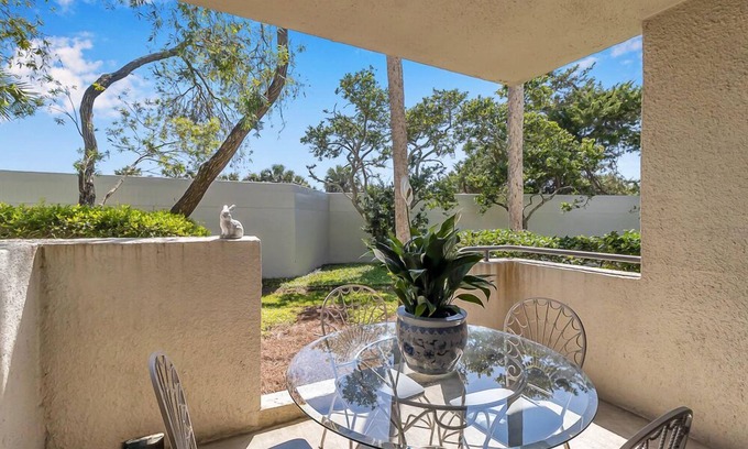 Sawgrass Condominio | Summer Place Bliss condo near beach w/ pvt patio