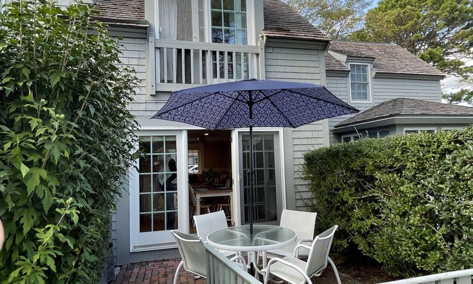 Mashpee Casa | SUMMER RETREAT AWAITS YOU