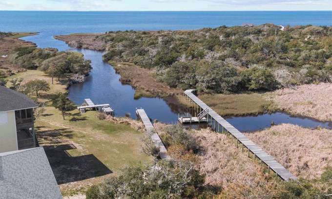 Frisco Casa | SUMMER SAVINGS - Canalfront Dog Friendly Home with Elevator & Private Boat Dock