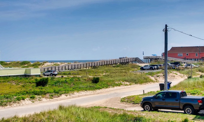 Rodanthe Casa | Encantadora casa de campo con vista al mar en Rodanthe- A solo minutos de la playa, se admiten perros