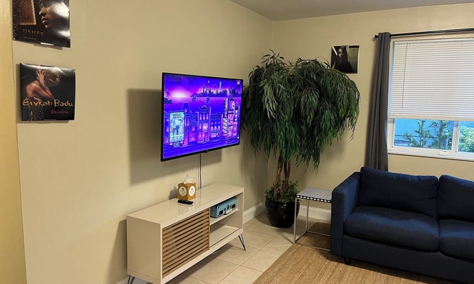 Downtown Fort Lauderdale Casa | Summer Special:Experience downtown charm 10 min drive to Las Olas