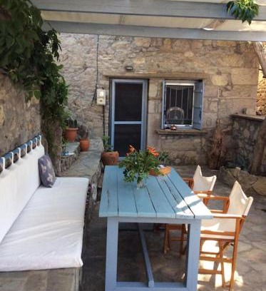 Kontias Casa | Summer Stoned Maisonette