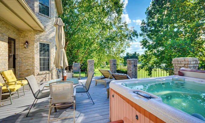 Summerfield Casa | Summerfield Vacation Rental w/ Private Hot Tub!