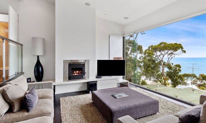 Lorne Casa | Summerhills House - Beach View Holiday