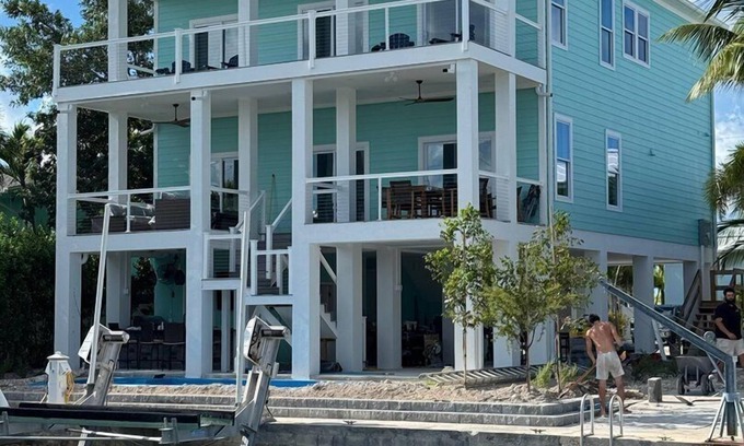 Summerland Key Casa | Summerland Serenity Brand New Waterfront Luxury B