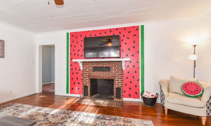 Richmond Hill Casa | Summertime near SAV, Fast EV Charger + Pets